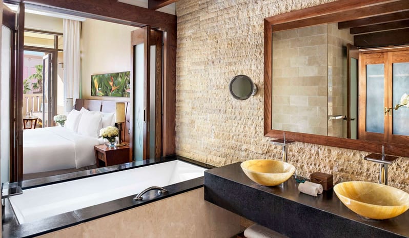 Sofitel The Palm Dubai - Classic Room Bathroom